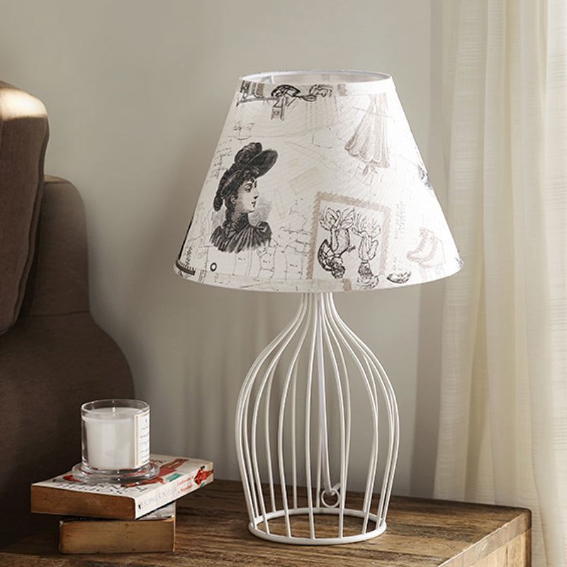 Chic Metal Table Lamp with Cone Lampshade