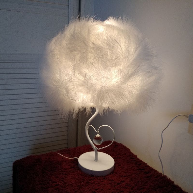 Lampe de table LED design scandinave plume légère