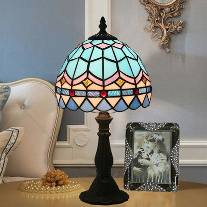 Lampe de table en verre motif Tiffany élégante