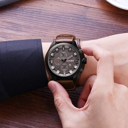 Montre analogique élégante à bracelet en cuir